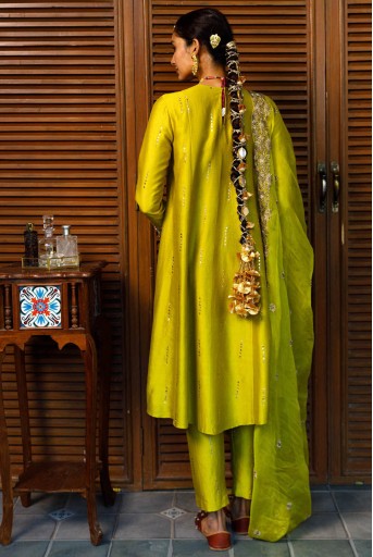 Ruksaan Olive Green Embroidred Yoke Kurta And Pant With Embroidred Dupatta